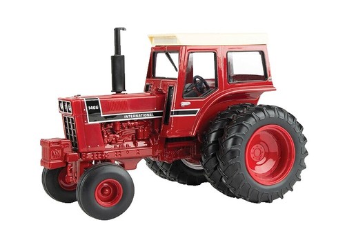 Ertl International 1486 Tractor With '77 Scout. 1/64 Scale Case HI