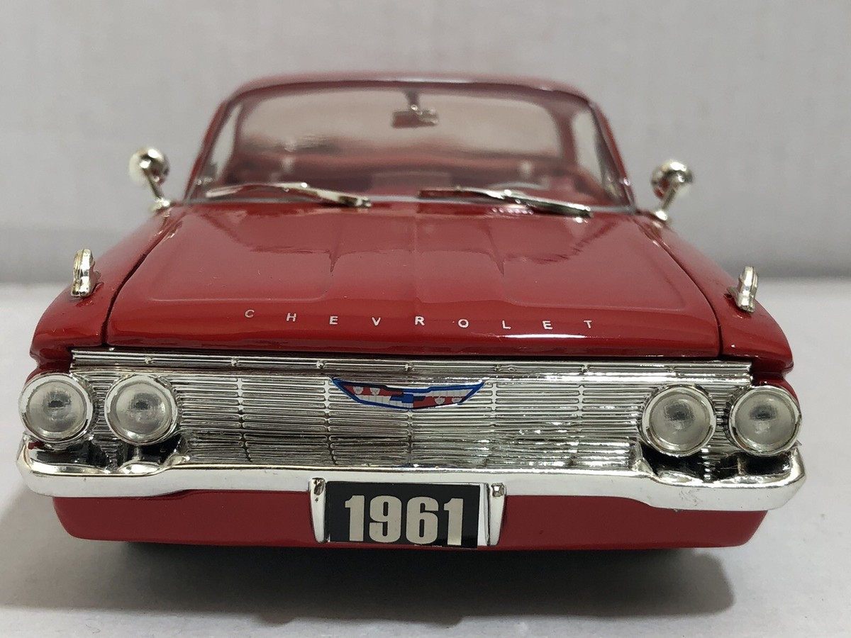 JADA SHOWROOM FLOOR 1961 CHEVY IMPALA RED 1:24 DIECAST MODEL CAR
