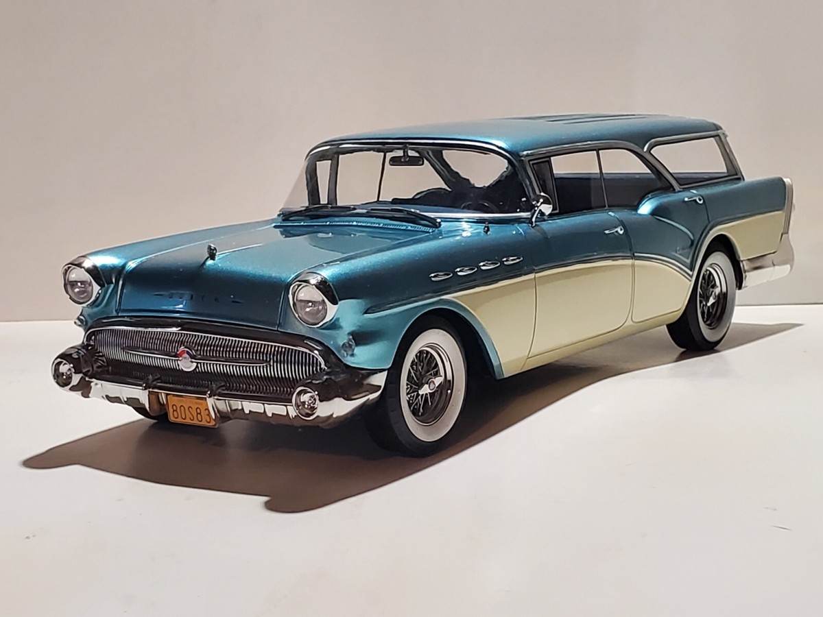 BOS Models Buick Century Caballero Estate Wagon 1957 1:18 Resin