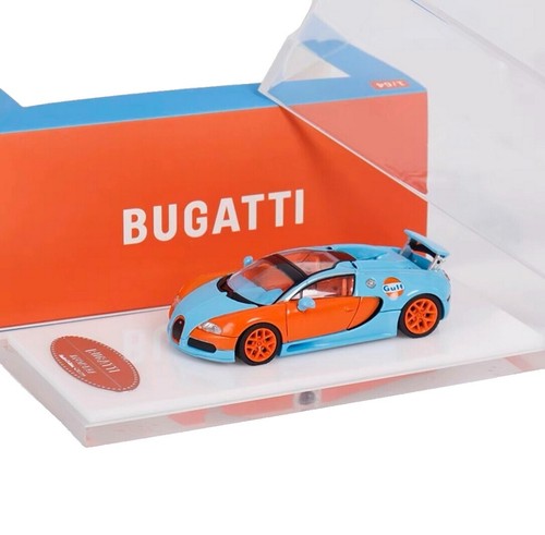 1/18 MR Collection Bugatti Veyron in White and Blue on Carbon base