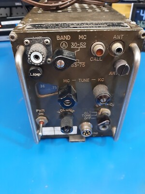 US ARMY Receiver Radio R-442 (XC-1)/VRC-12 **SN: 12**!! Power
