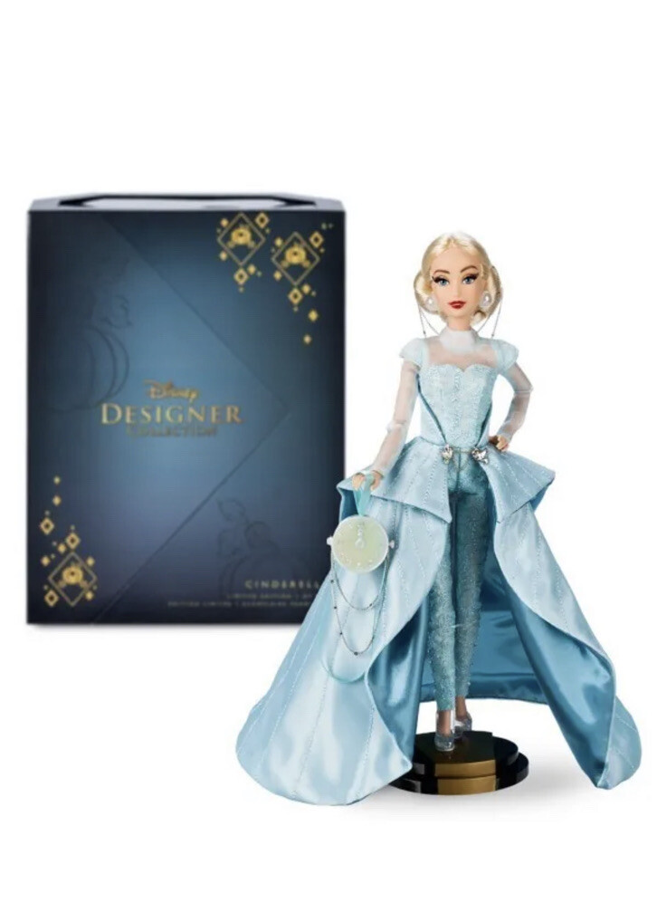 Disney 2022 Ultimate Princess Celebration Designer Cinderella