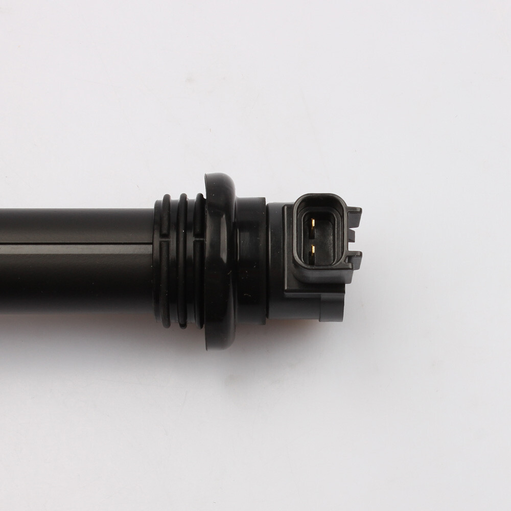 Ignition coil with spark plug connector for Yamaha XSR MT-07 700