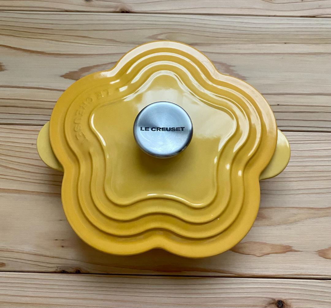 Le Creuset Flower Sharp Dish Cocotte 20cm Honey Yellow 1.1L Enamel