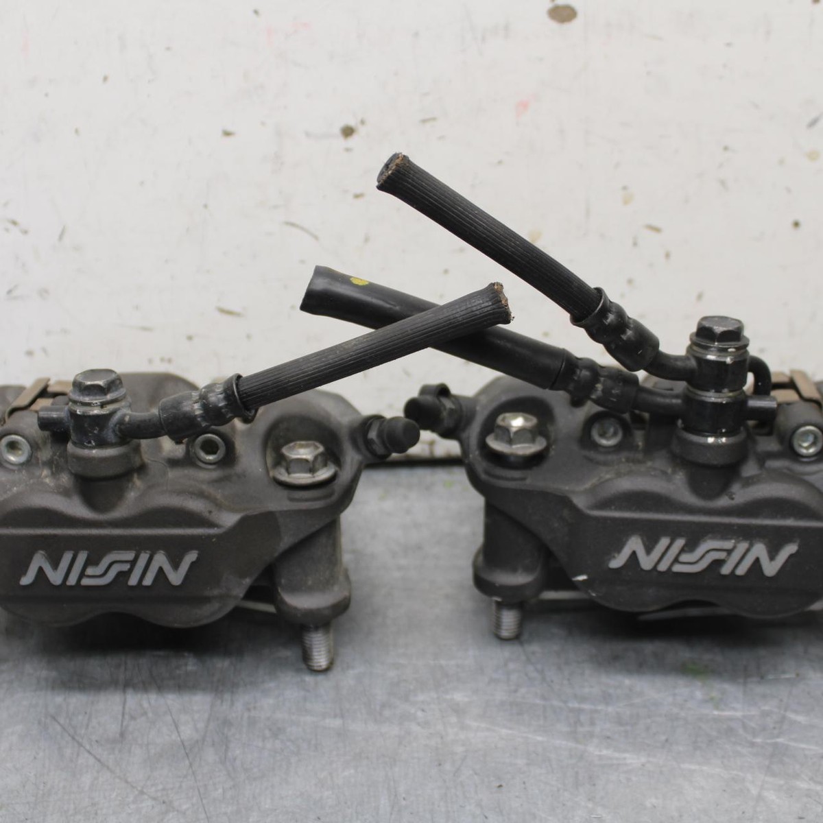 21 KAWASAKI NINJA ZX6R RIGHT LEFT FRONT BRAKE CALIPER SET PAIR