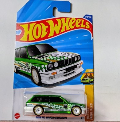 2025 Hot Wheels BMW M3 Wagon Super Treasure Hunt TH With Protector