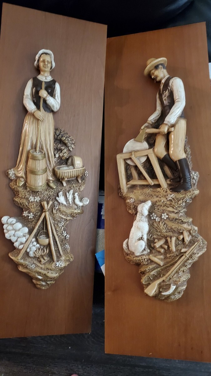 Rare Vintage Universal Statuary Corp Chicago 22 Wall Hanging Art