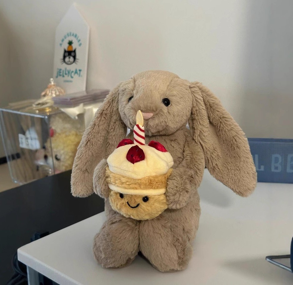 NWT Jellycat Bashful Beige Bunny Birthday Animal Toy Cuddly
