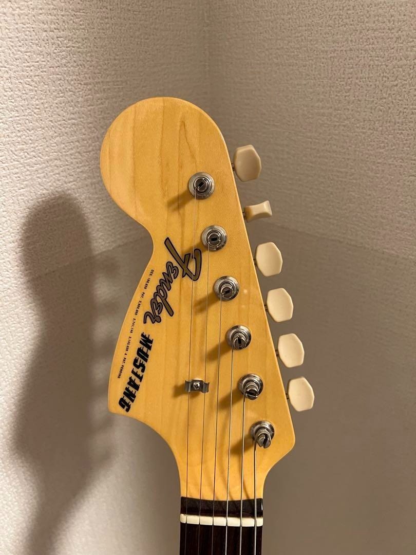 Fender Mustang Lefty Limited To 15 Bottles Worldwide Near Mint