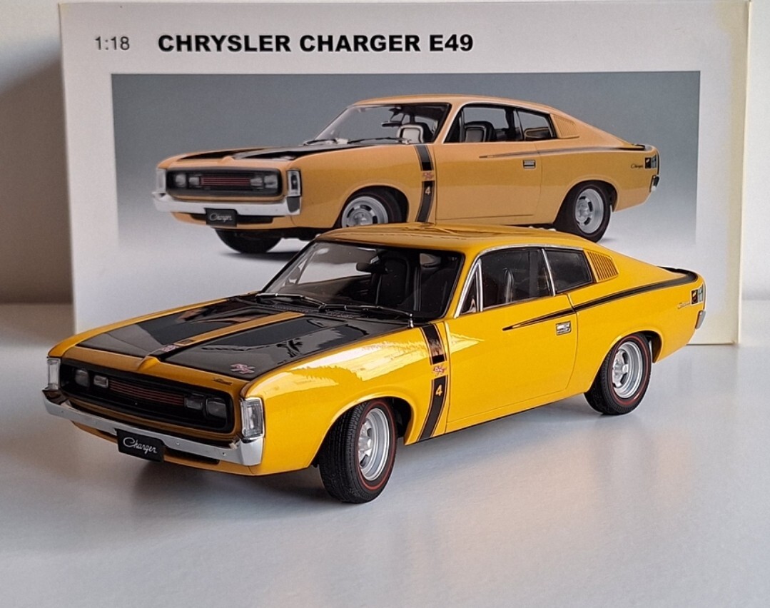 Chrysler VH Valiant Charger R/T E49 1972 Yellow 1:18 Autoart