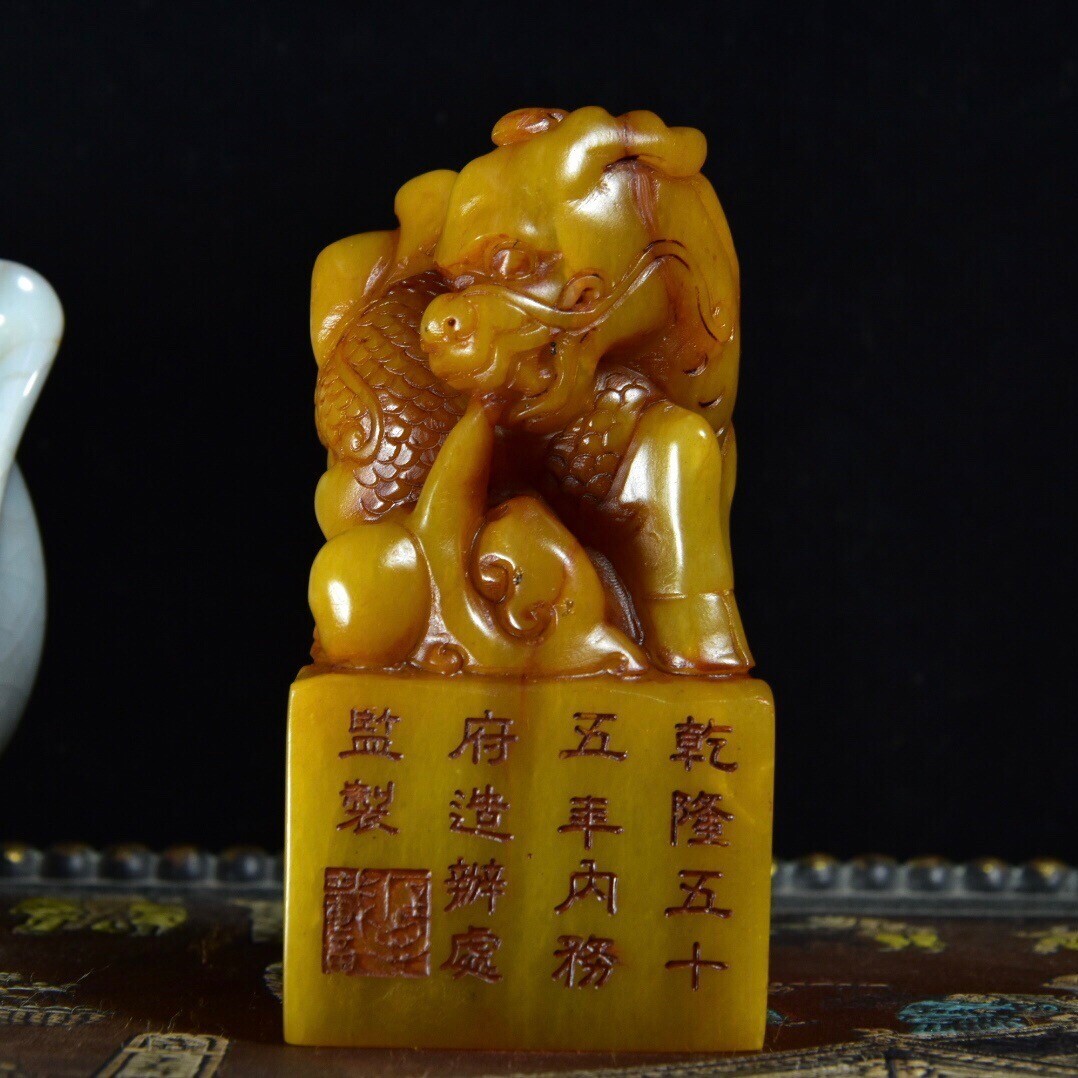 中国 玉石彫刻 犬 置物 V R5558 【公式通販】