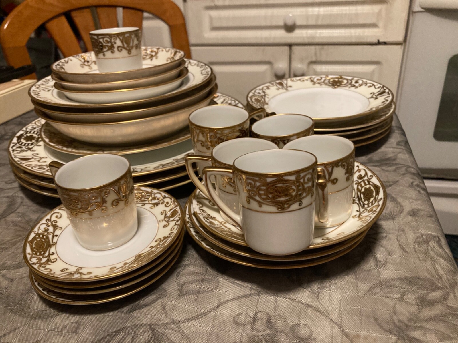 Vintage Handpainted Noritake Made in Japan Plate With Gold Designs