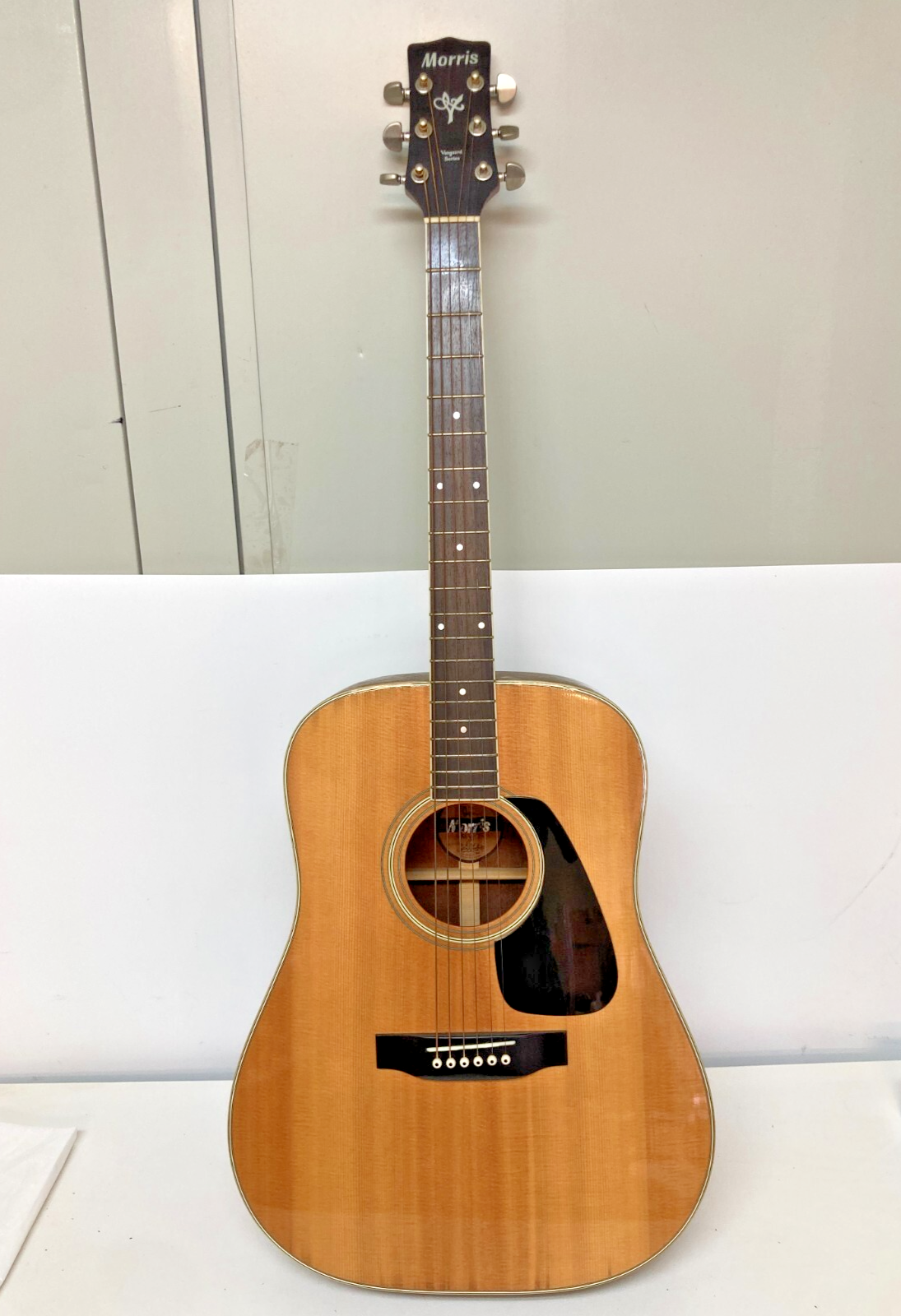 Used Morris Acoustic Guitar MV-701 Top Solid Japan Vintage 80's