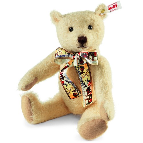 Supreme x Steiff E.T. LIMITED EDITION 1900 total produced Stuffed