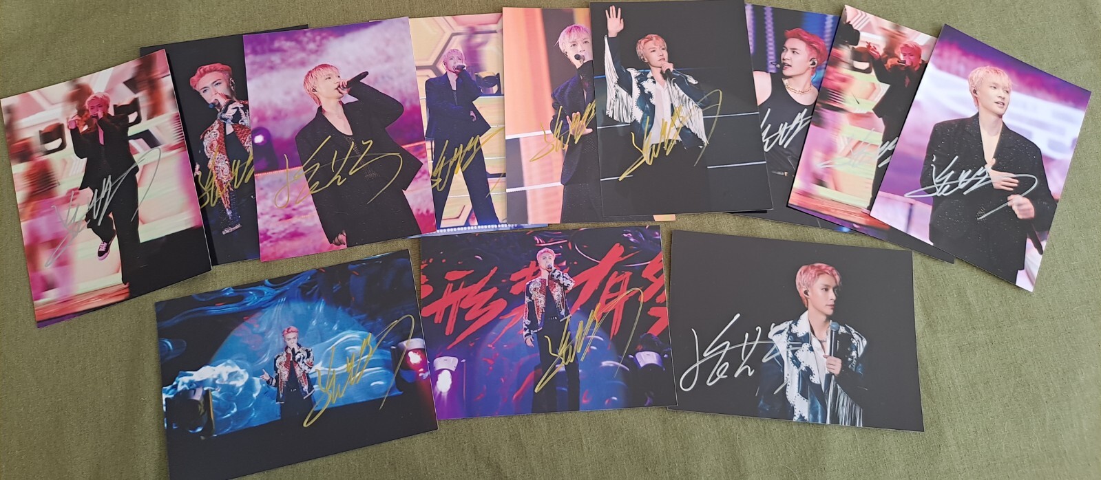 LAY ZHANG YIXING Autographed Signed Photo 未至之境 5*7 COLLECTION