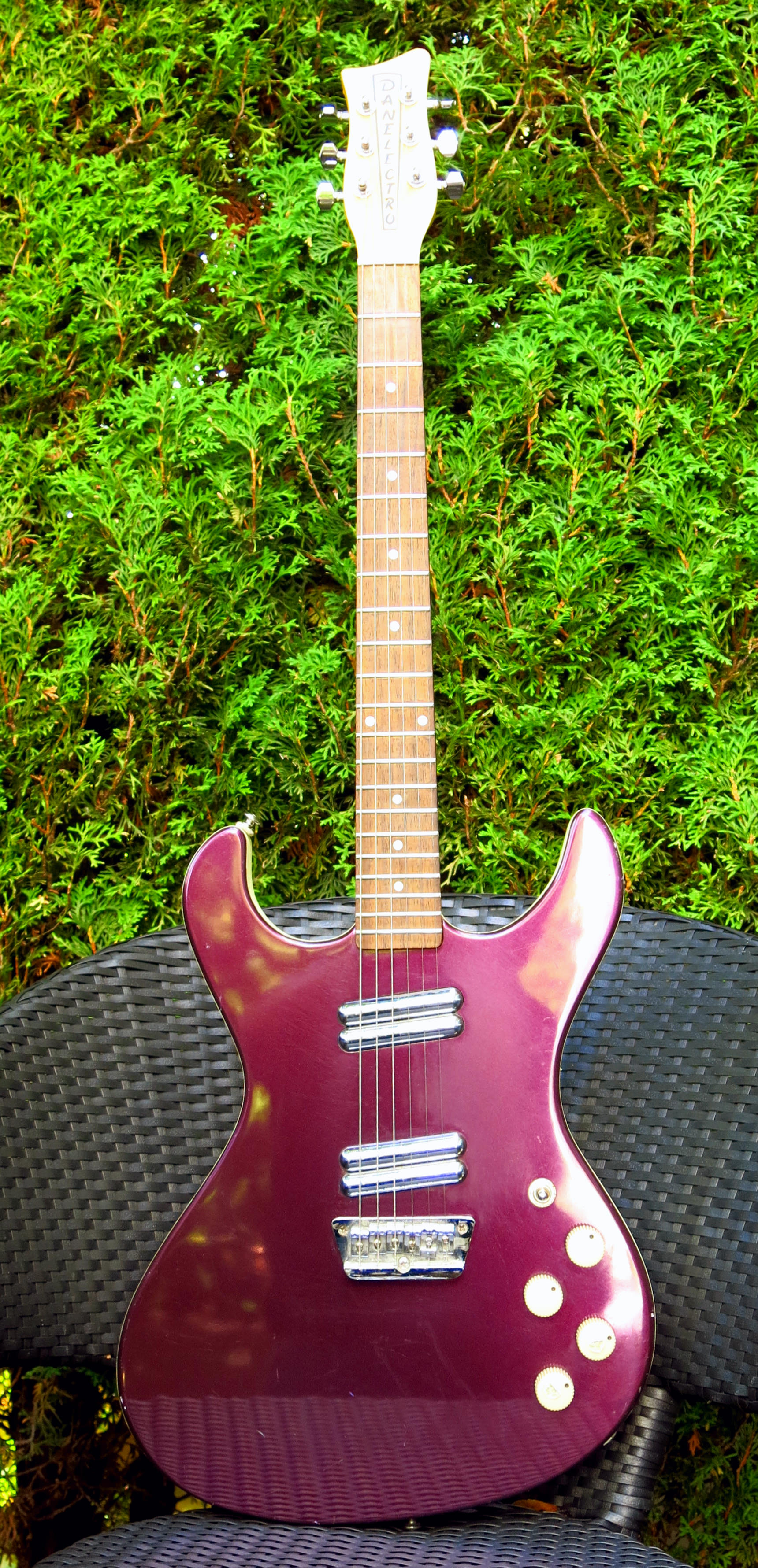 Anyone have/had a Danelectro Hodad? | Page 2 | Telecaster Guitar Forum