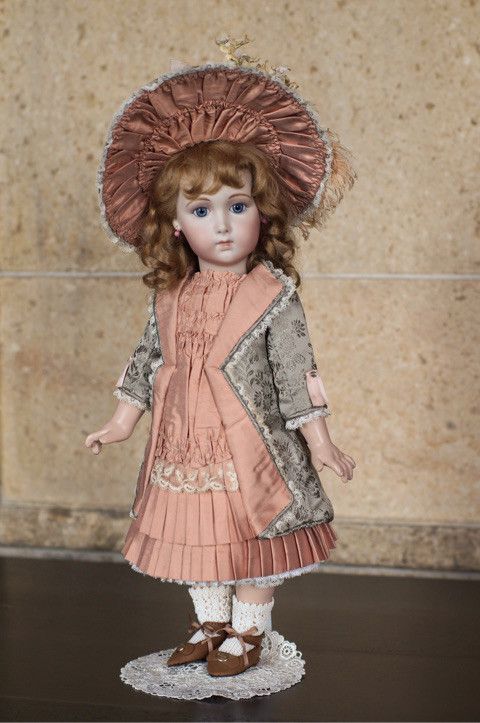 生徒さん作品・販売】アンティークジュモー7号サイズのドレスセット