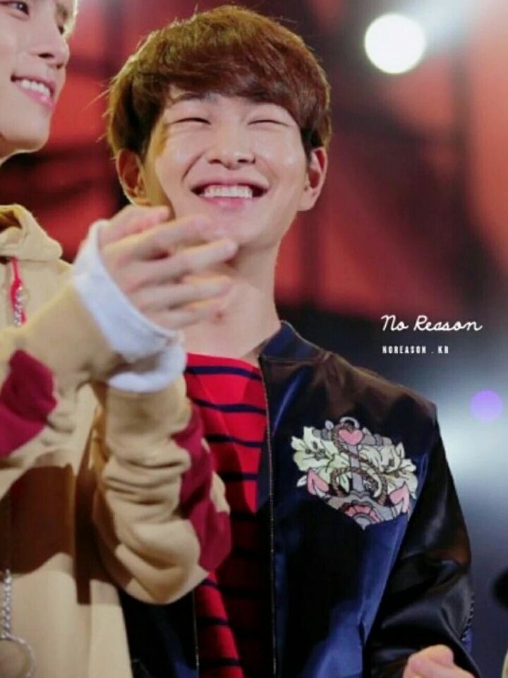 Onew」のアイデア 27 件 | shinee オニュ, オニュ, シャイニー オニュ