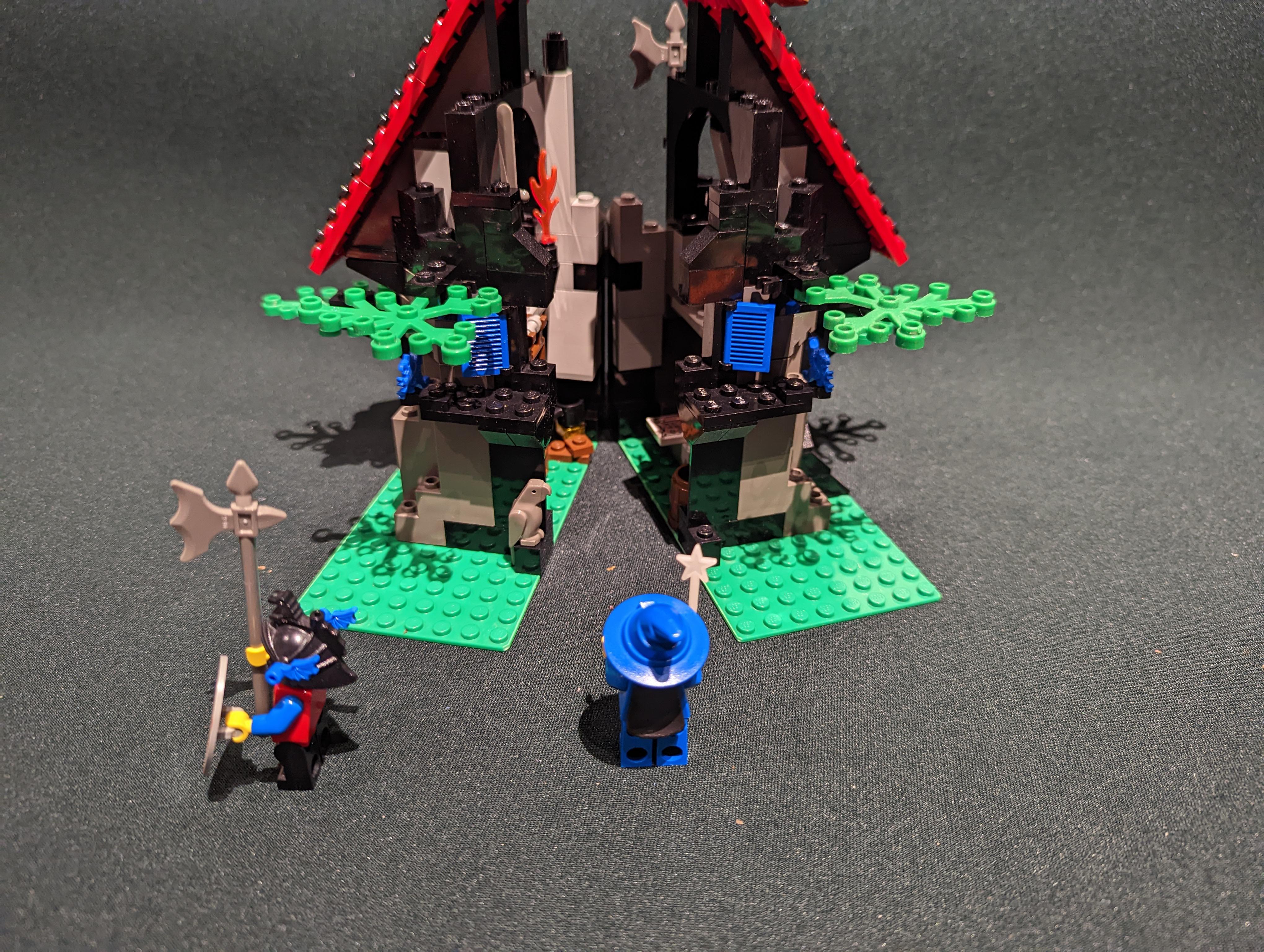 Nostalgia Trip: 6048 - Majisto's Magical Workshop : r/lego