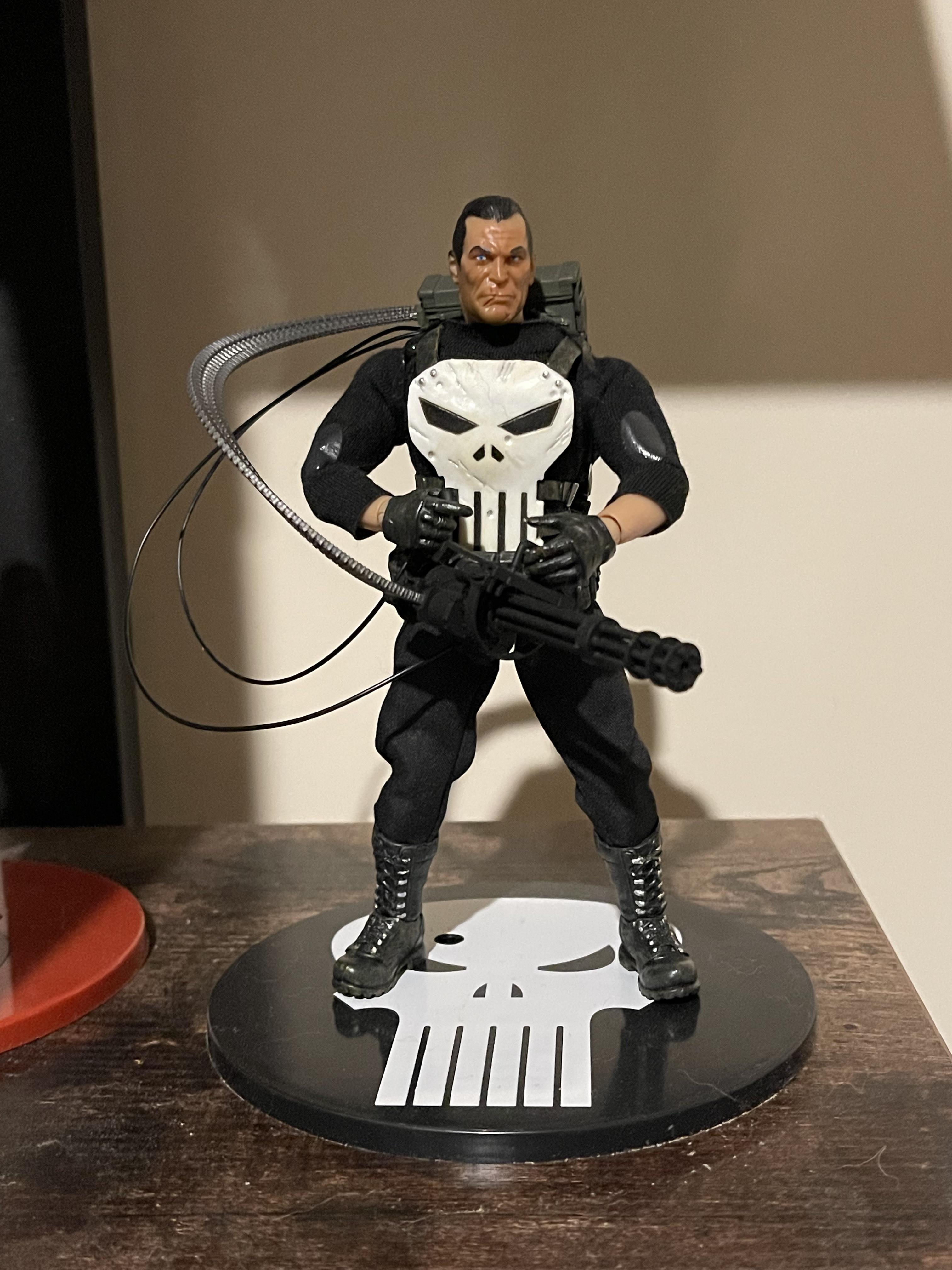 メズコ 1/12 スケール パニッシャー : r/ActionFigures