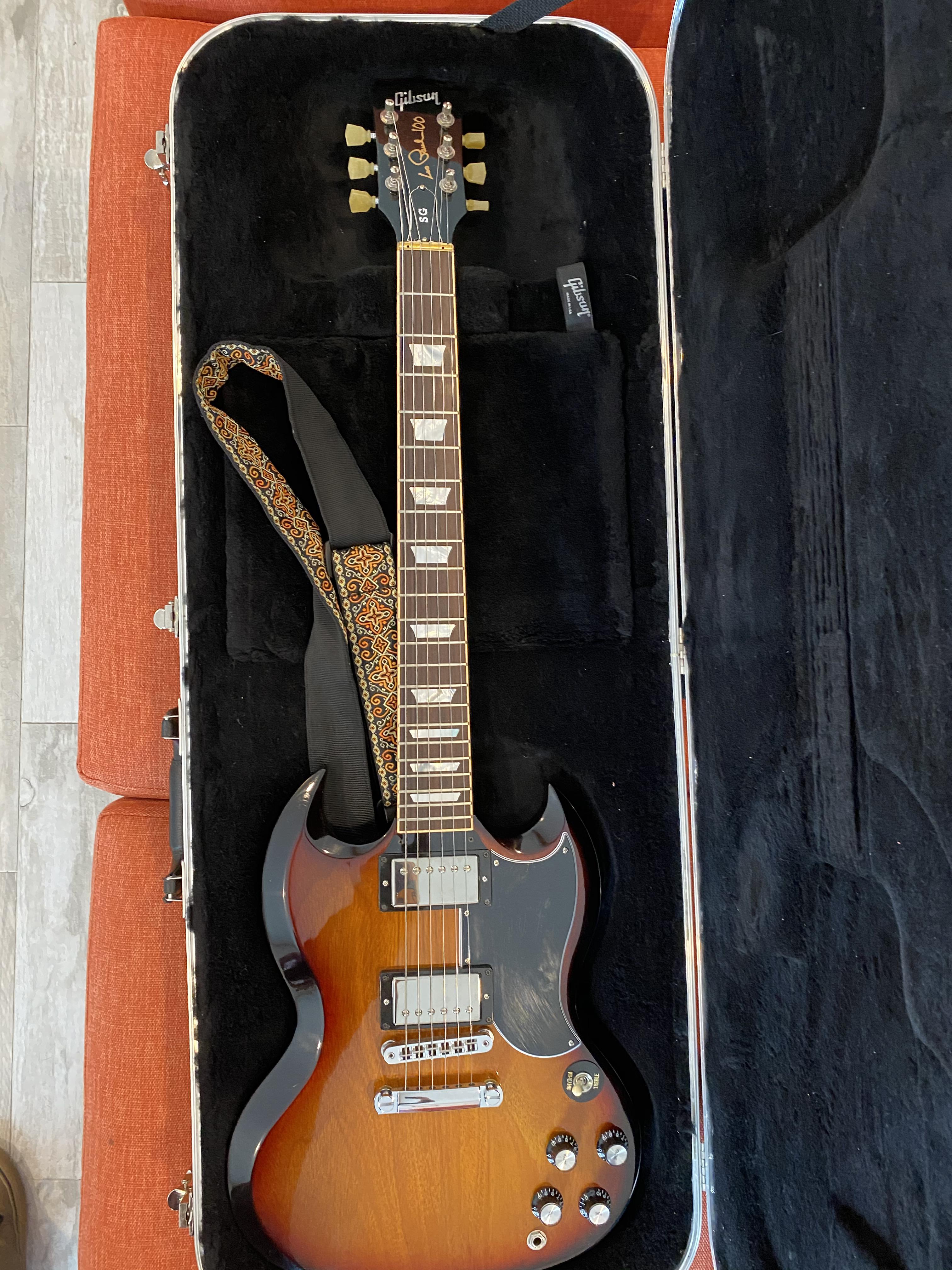 NGD] 2015年製 Gibson SG Standard、ファイアーバースト。 : r/guitars