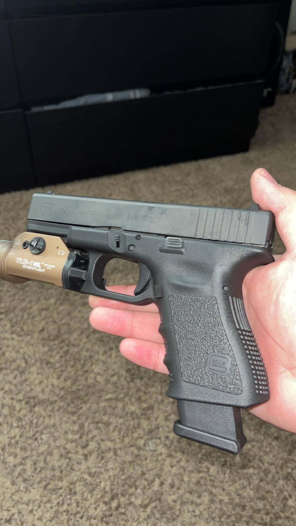 最初のグロック。グロック19 gen 3 : r/Glocks