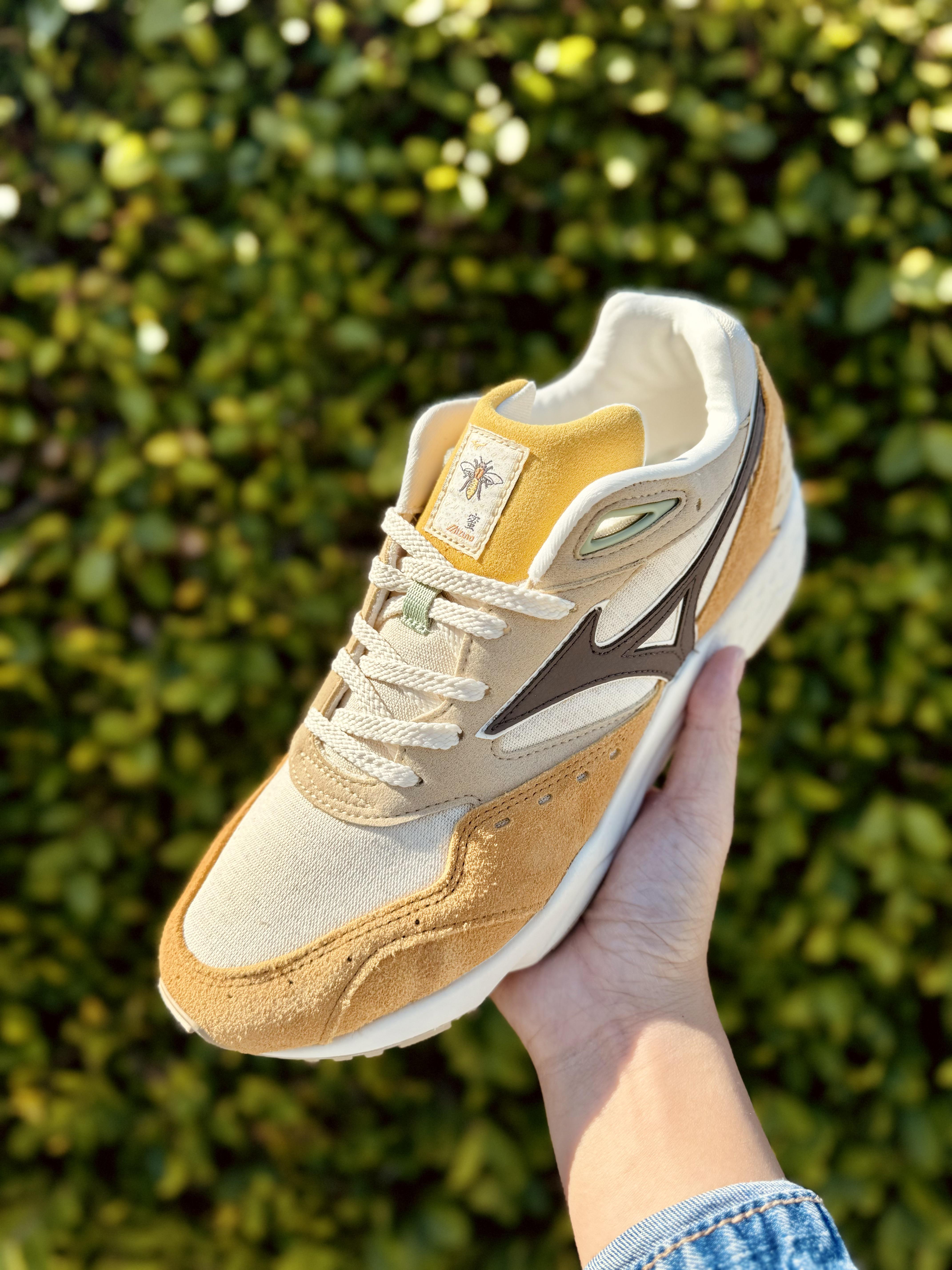 ミズノ好きいる？ミズノ コンテンダー “Beekeeping” : r/Sneakers