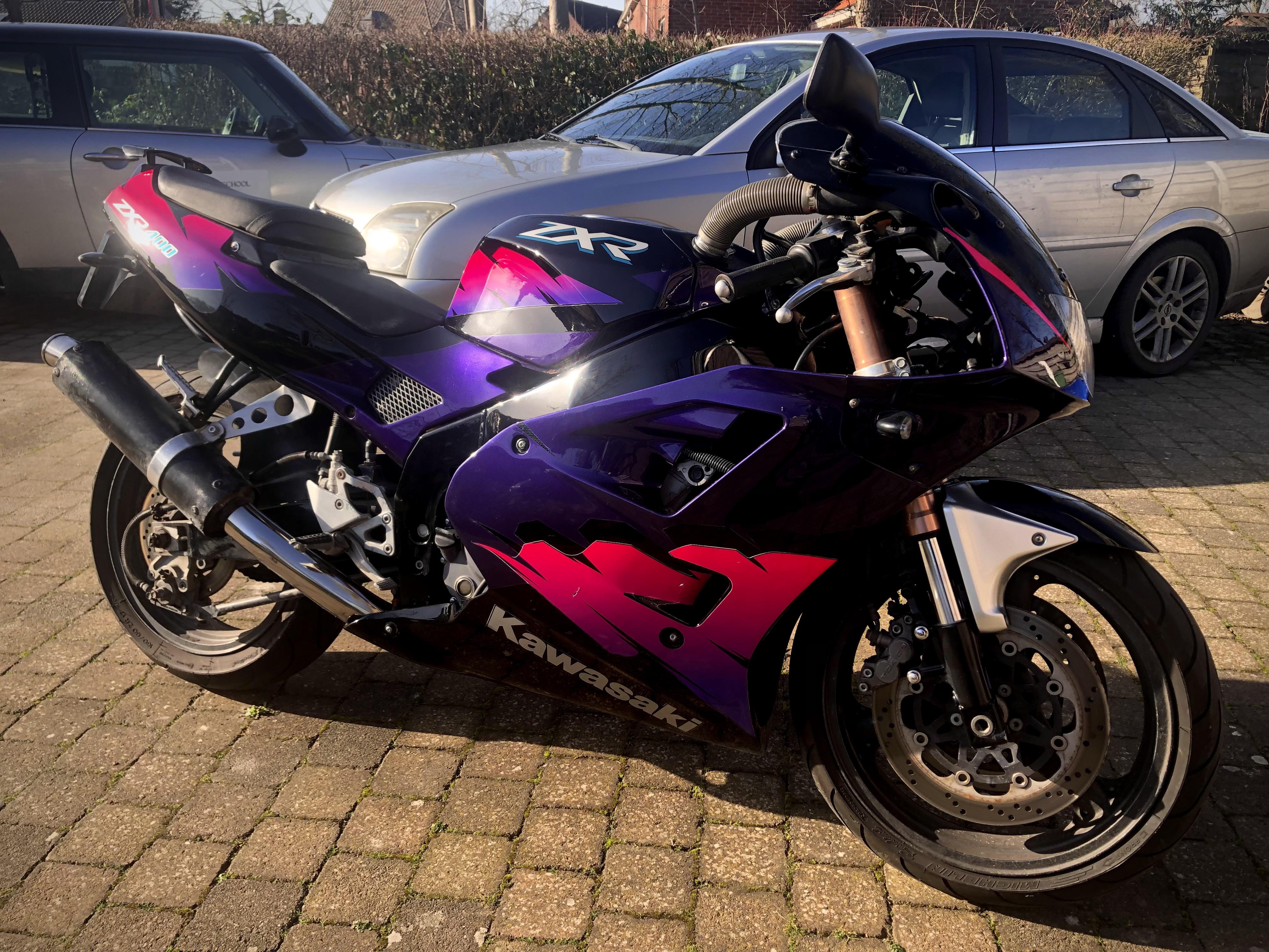 ZXR 400 : r/outrun