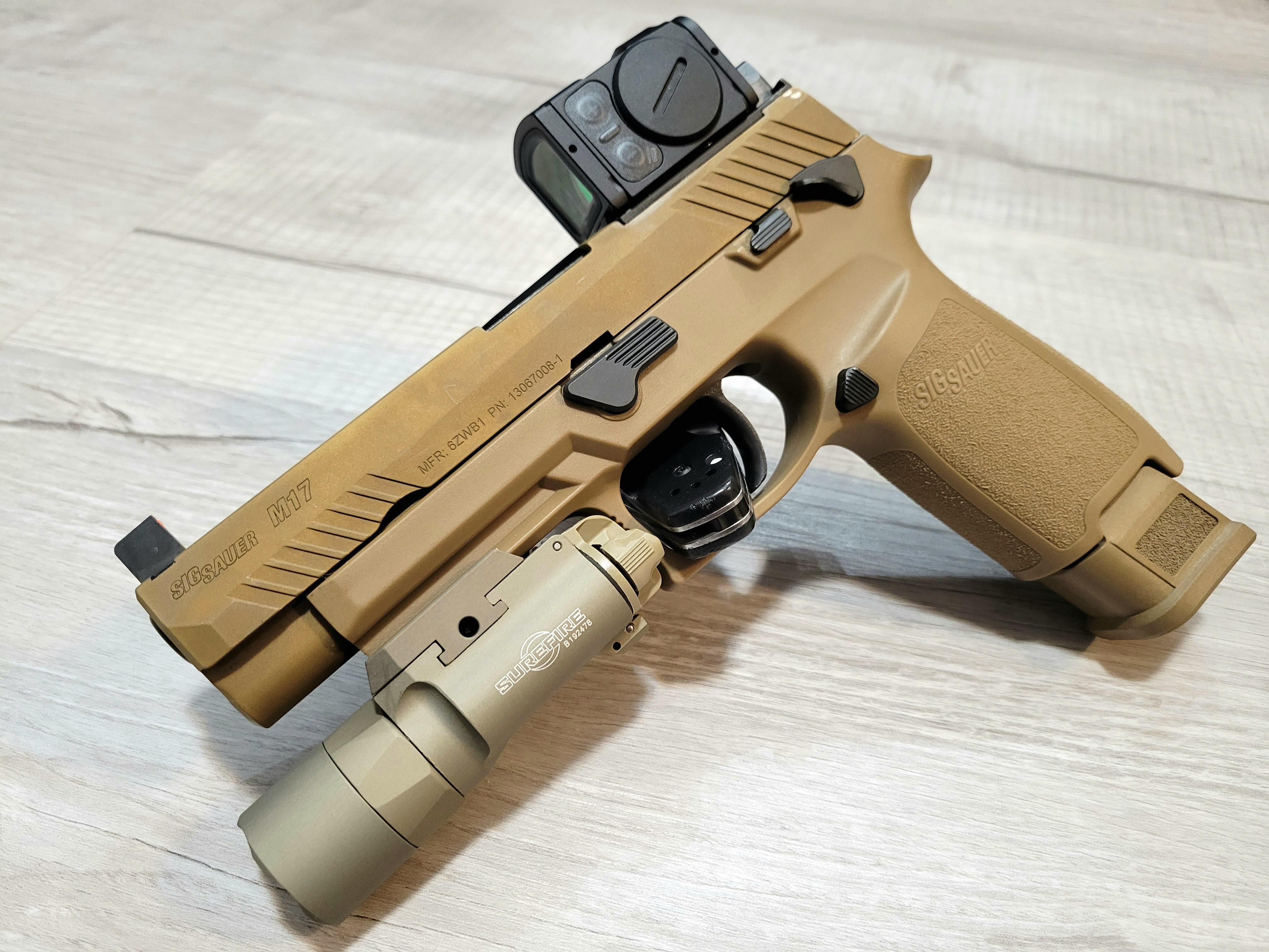 ちょっと時間かかったけど、完成… M17 : r/SigSauer