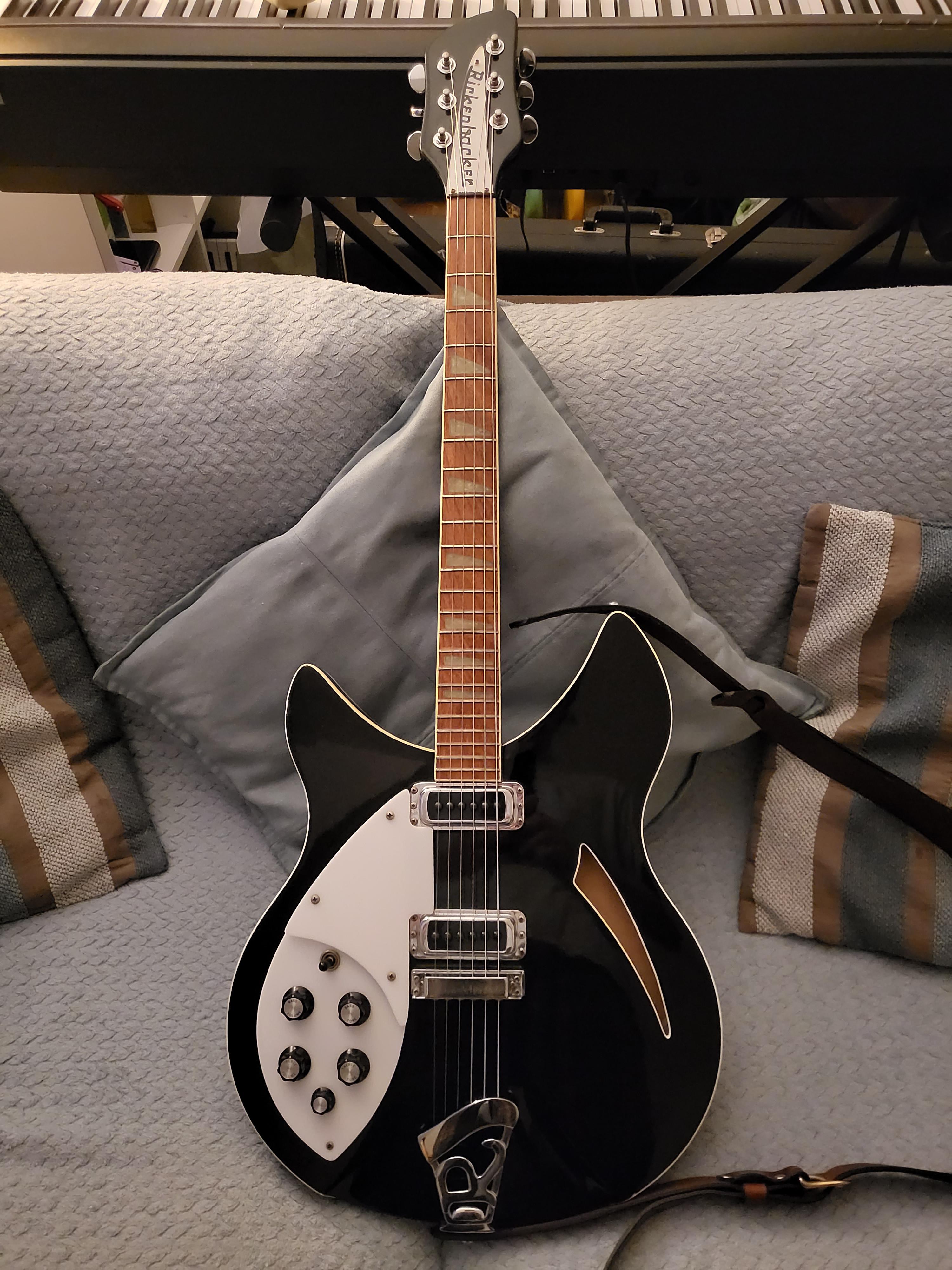My 1984 Rickenbacker 360 WB Left Handed (Jetglo) : r/rickenbacker