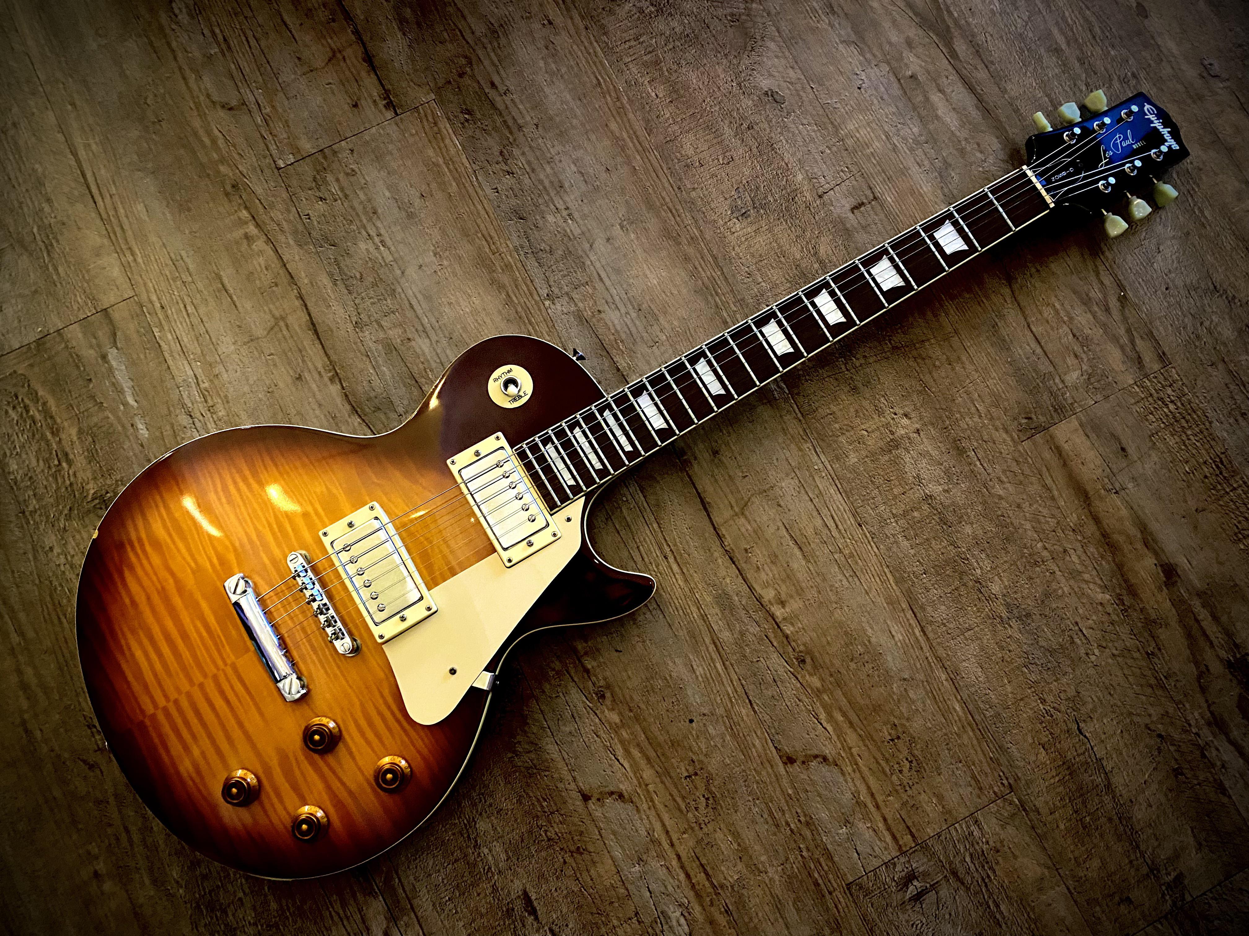 1989年製のEpiphone LP Standard、工場出荷時のオープンブックヘッド