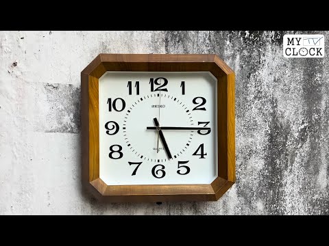 SEIKO QA442B 30cm Gold-toned rectangular wall clock plastic frame