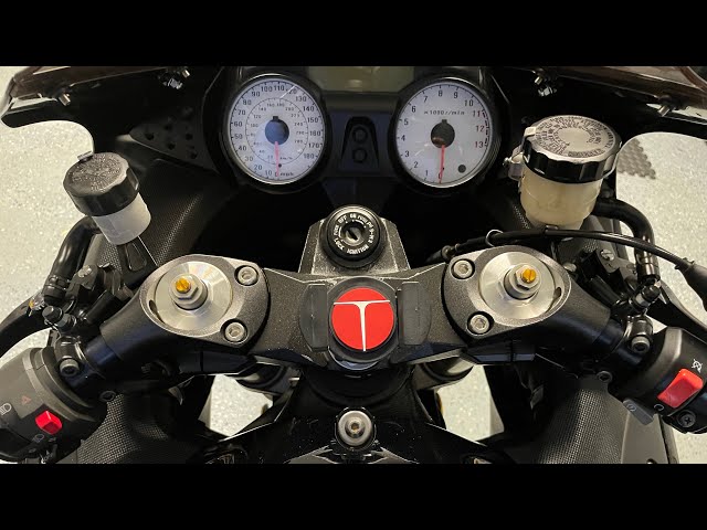 Kawasaki zx14r TECHMOUNT installation very easy - YouTube