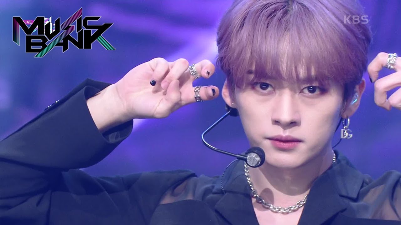 Stray Kids(스트레이 키즈 ストレイキッズ) - MANIAC (Music Bank