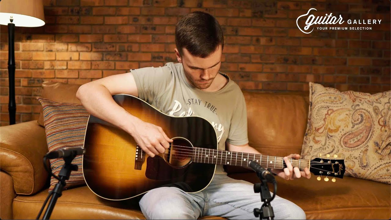 Gibson J-45 True Vintage (2010) - YouTube