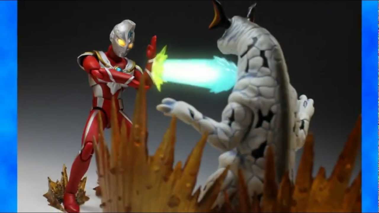 ULTRA-ACT ウルトラマンマックス ultraman max action figure - YouTube