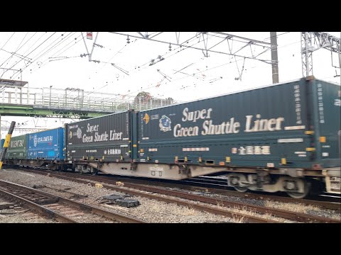 初撮影のスーパーグリーンシャトルライナー】EF210+コンテナ車2060ﾚ