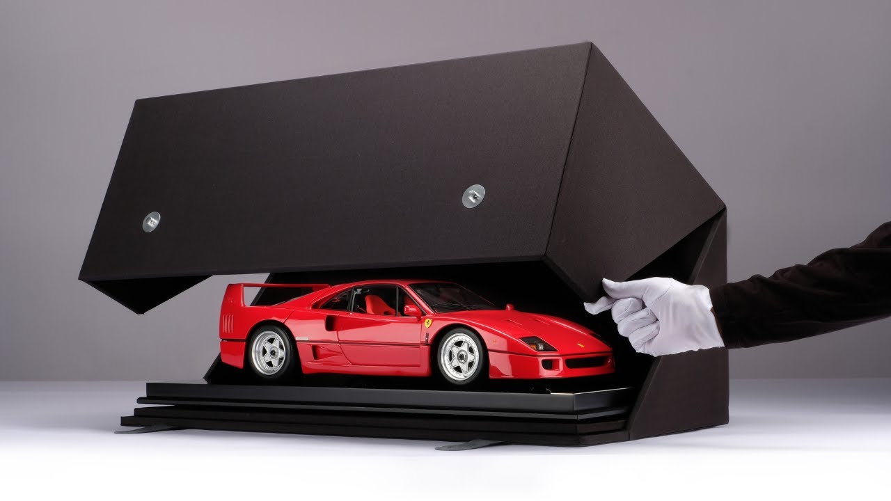 The Ferrari F40 at 1:8 scale - YouTube