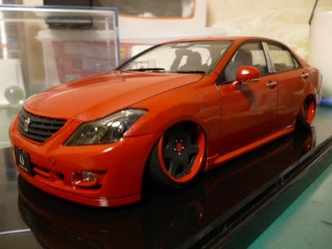 プラモデル トヨタ クラウンロイヤル 1/24 完成品 VIP シャコタン