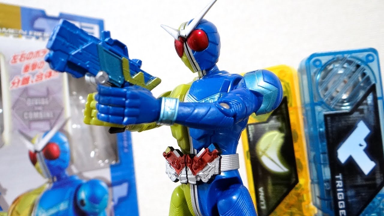 I'll play with this until the Shinkocchou arrives! WFC03 Kamen