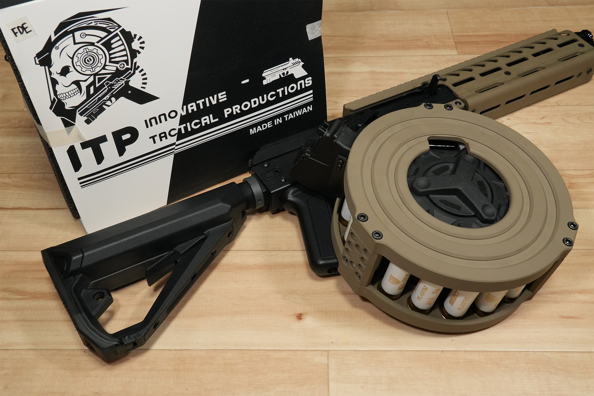 ITP airsoft 東京マルイ SAIGA 12K用ドラムマガジンキット（FDE）の
