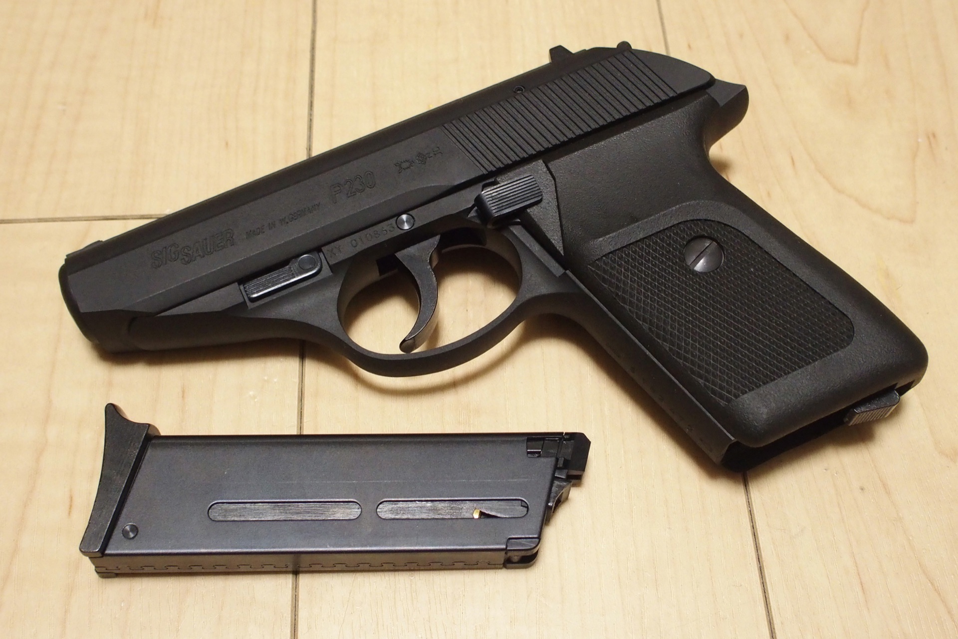 100円スタート！ガスガン SIGSAUER P230 マガジン無し SIG P230 KSC