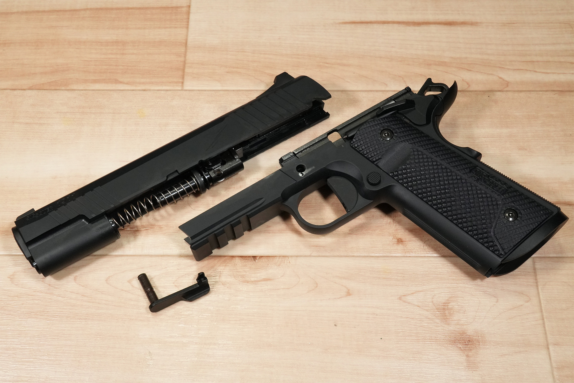 ウエスタンアームズ SIG SAUER 1911-X FULL / G10グリップを購入しま