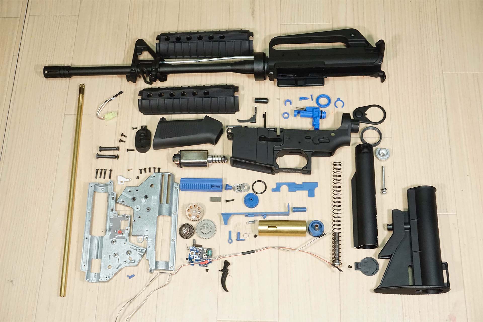 E&C 329E COLT M653 電動ガンの分解レビュー | エボログ
