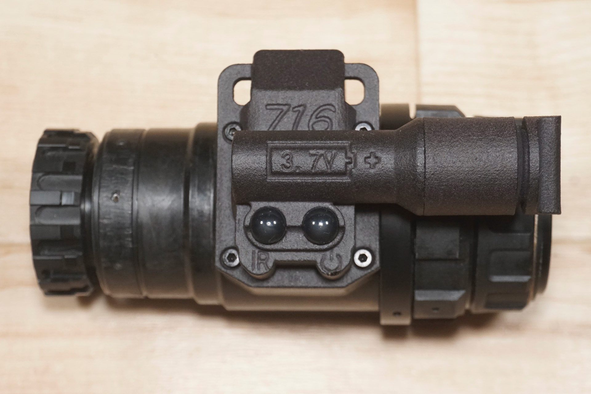 軽量レンズ搭載の単眼ナイトビジョン、G14（光電子増倍管無し）を中古