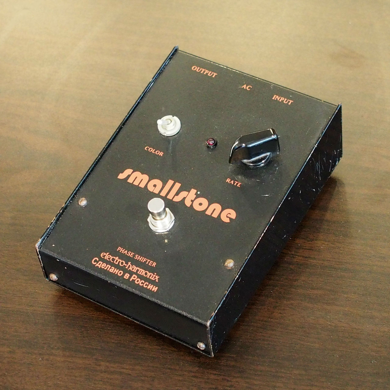 買取情報】フェイザーの名機。Electro-Harmonix Small Stone Russian