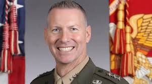 180年の歴史上初：米海軍士官学校の校長に海兵隊中将 | 東京の郊外より2