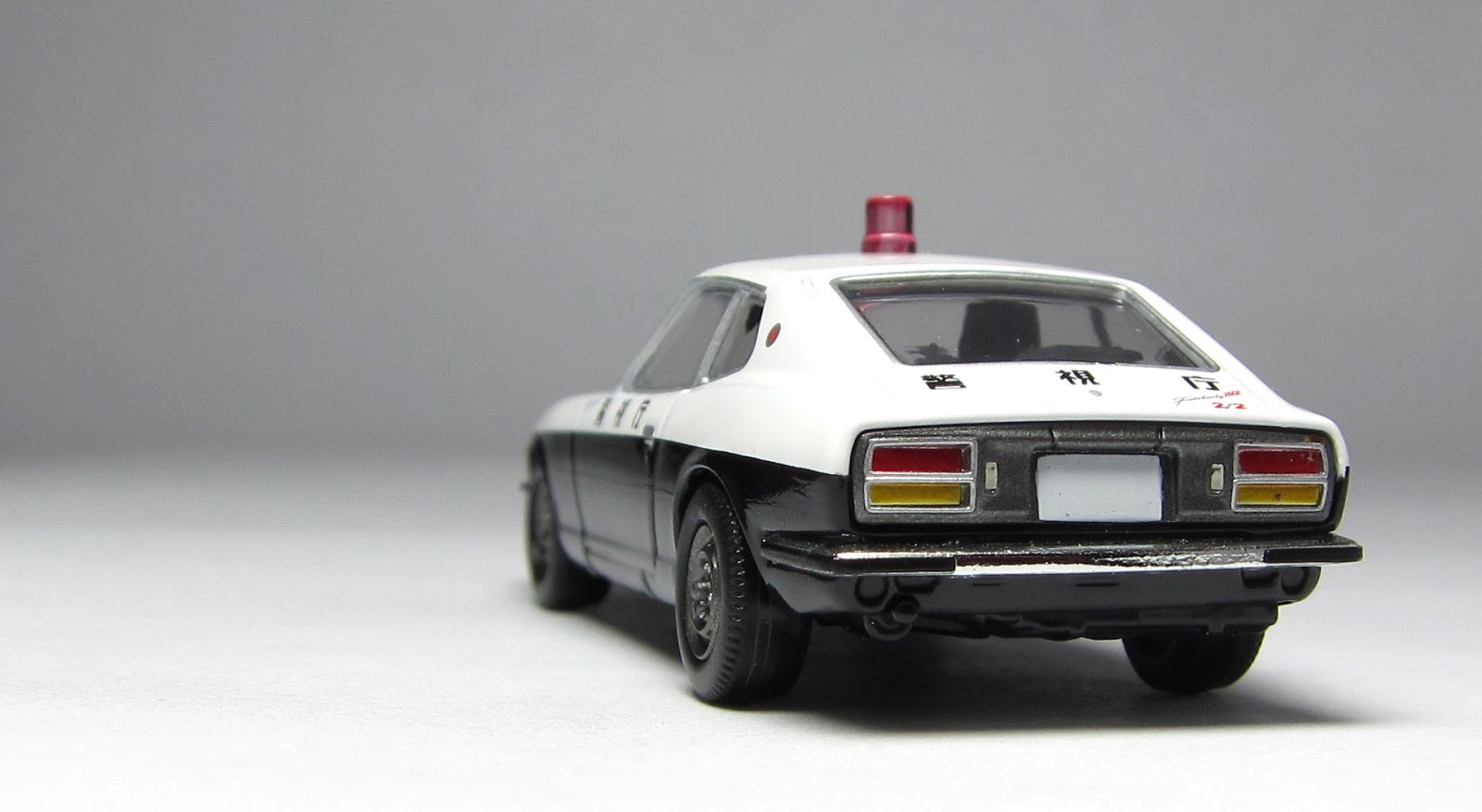 DMC Model of the Week: Tomica Limited Vintage Neo Nissan Fairlady