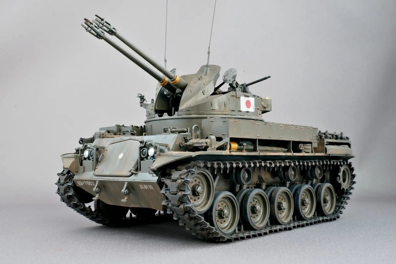陸上自衛隊 M42A1ダスター自走高射機関砲 前期型 AFVクラブ 1/35