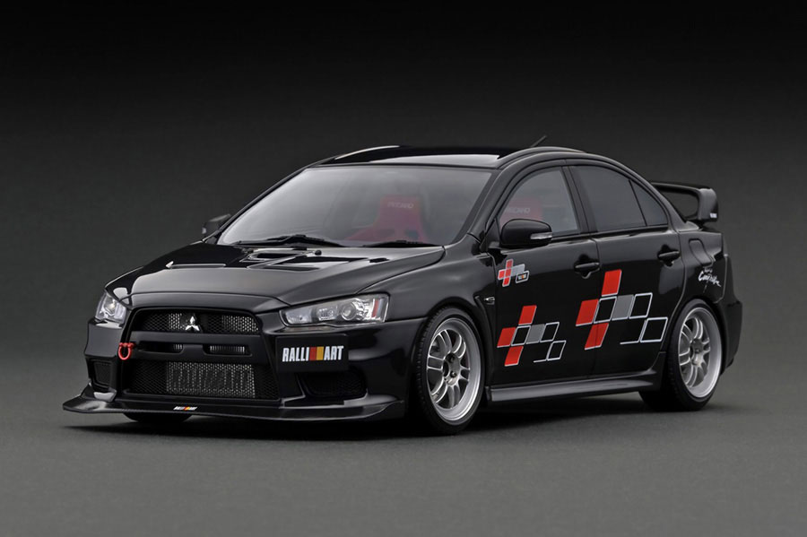IG3435 1/18 Mitsubishi Lancer Evolution X (CZ4A) Black Metallic